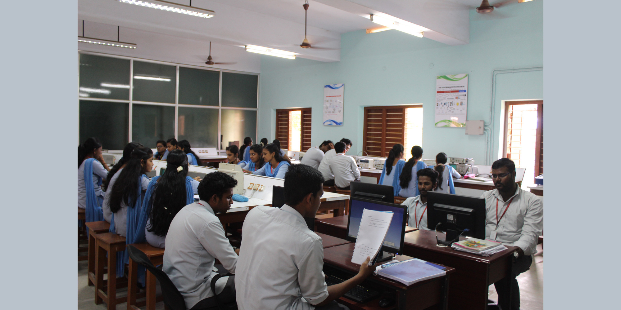 Linear Integrated Circuits Lab